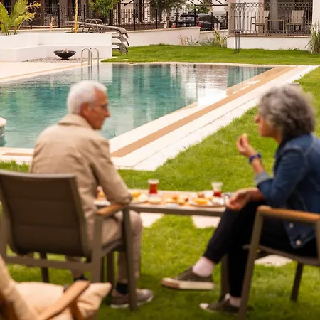 Hane Cunda فندق *