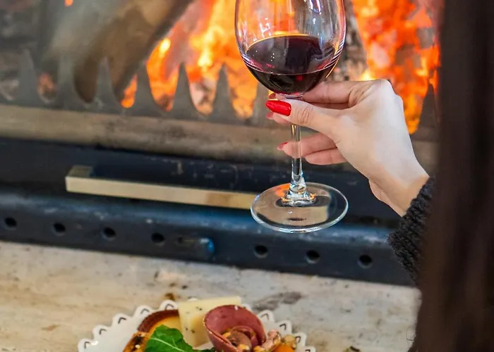 Hane Cunda فندق *